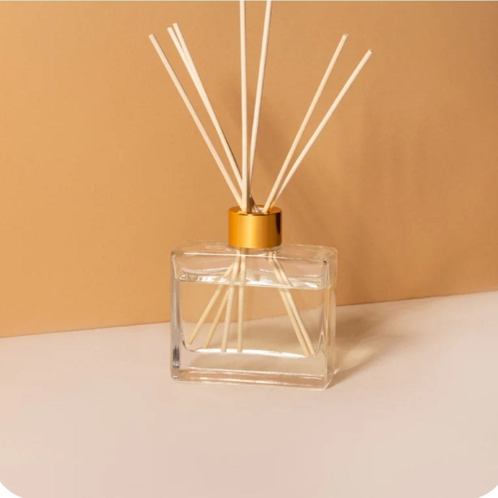 2/$30 *when bundled Makesy DYI Luxury Diffuser Kit - Cashmere & Vanilla scent